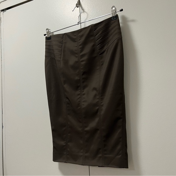 Vintage GUCCI khaki pencil skirt size 40 - Picture 3 of 12
